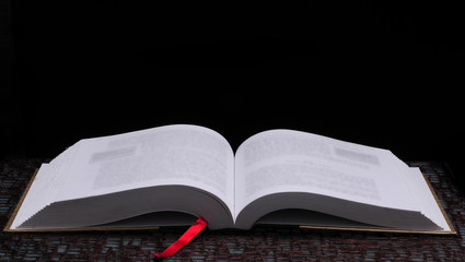 形容全力以赴的成语