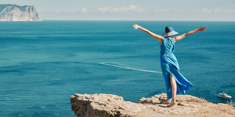 形容全力以赴的成语