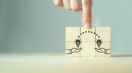 形容全力以赴的成语