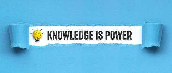 形容全力以赴的成语